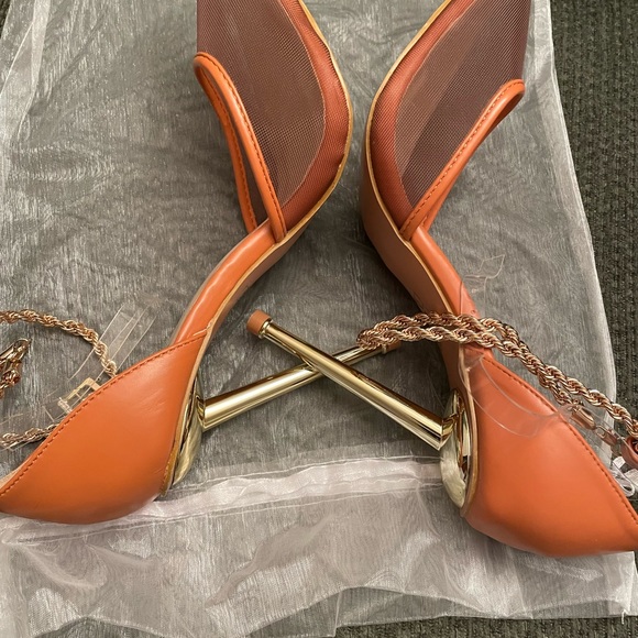 Miss Lola Heels - Picture 8 of 8